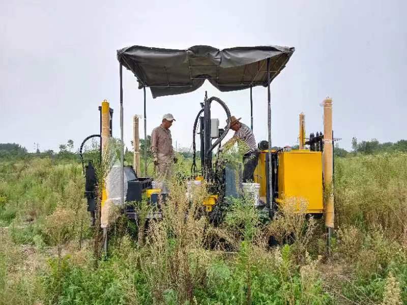 TLSY-20型履帶式靜探車在作業(yè)中